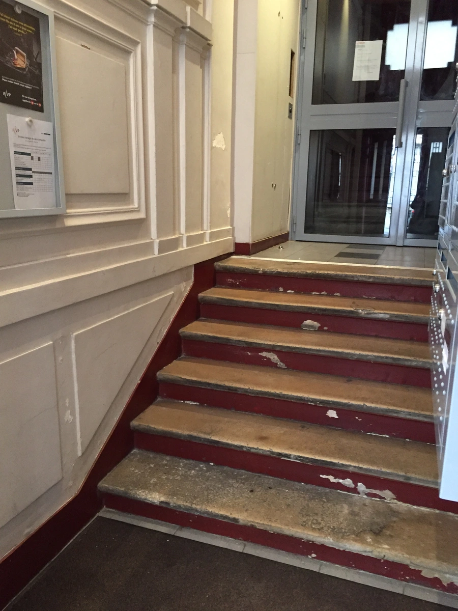 escalier parties communes