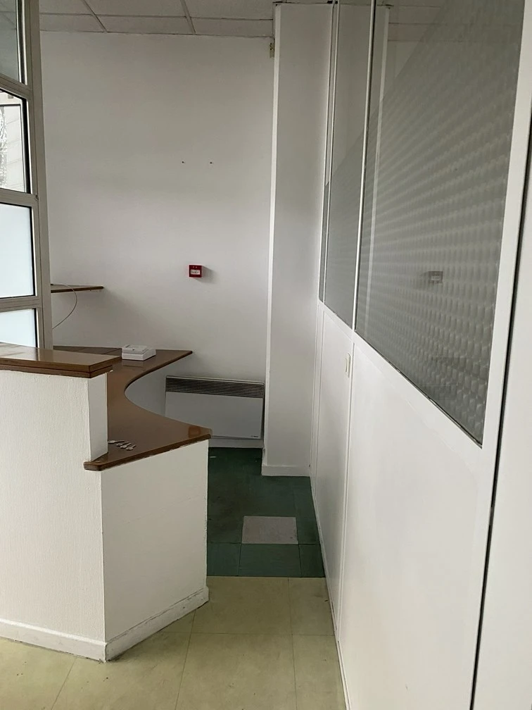 Intérieur local 3