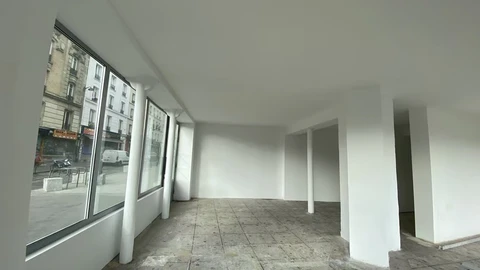 1 rue Stephenson 75018 : rdc