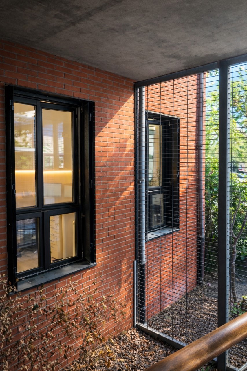 19 rue Charrière 75011 Au RDC