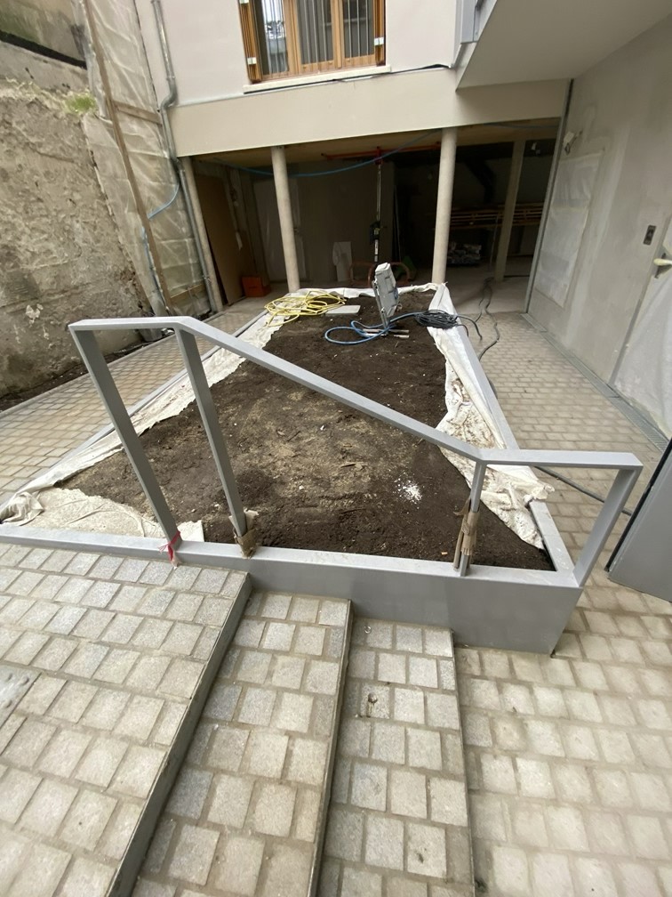 Rampe d'accès PMR sur cour